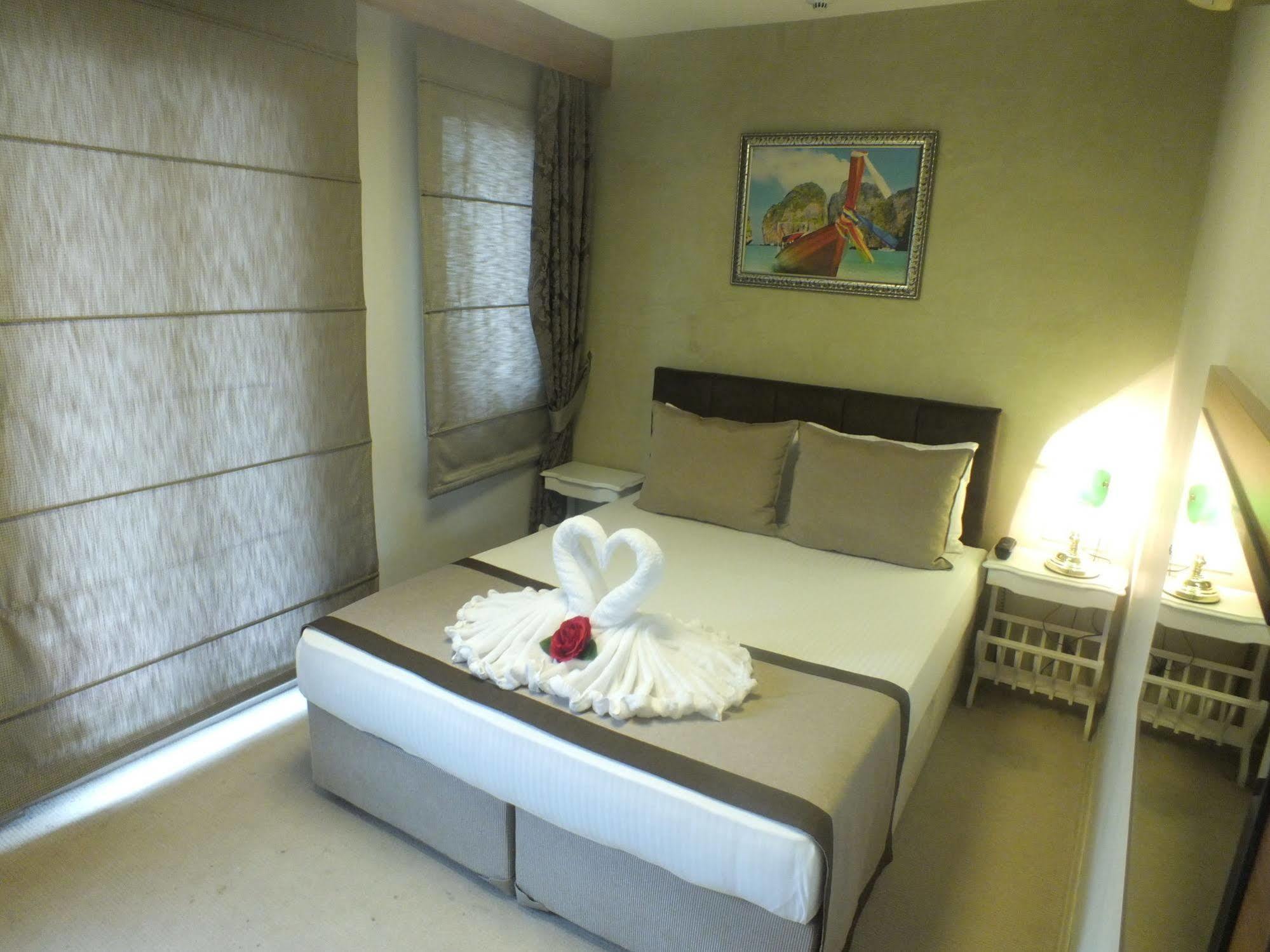 Emirtimes Hotel Kadikoey Estambul Exterior foto